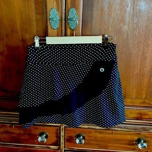 Dona Jo tennis skirt. Size 2 on her chart.